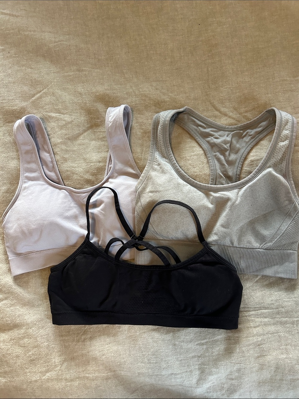 Junior Seamless Sports Bra Pack - Black, Light Pink, Light Gray
